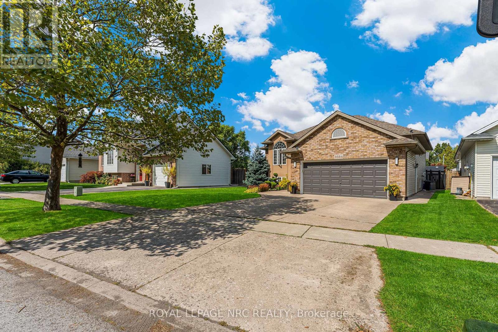 3584 CARVER STREET, Fort Erie, Ontario
