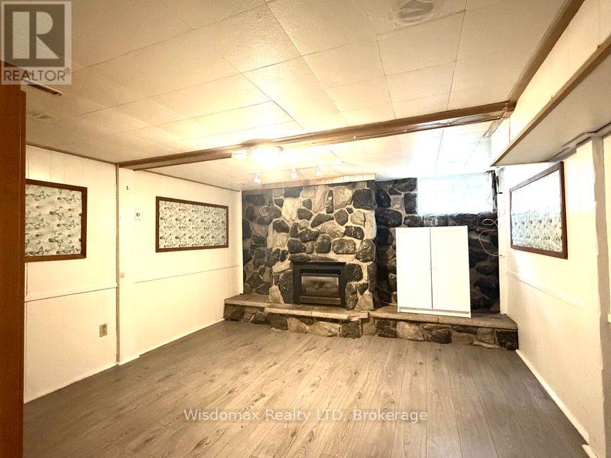 BASEBENT - 33 ADELENE CRESCENT, St. Catharines, Ontario