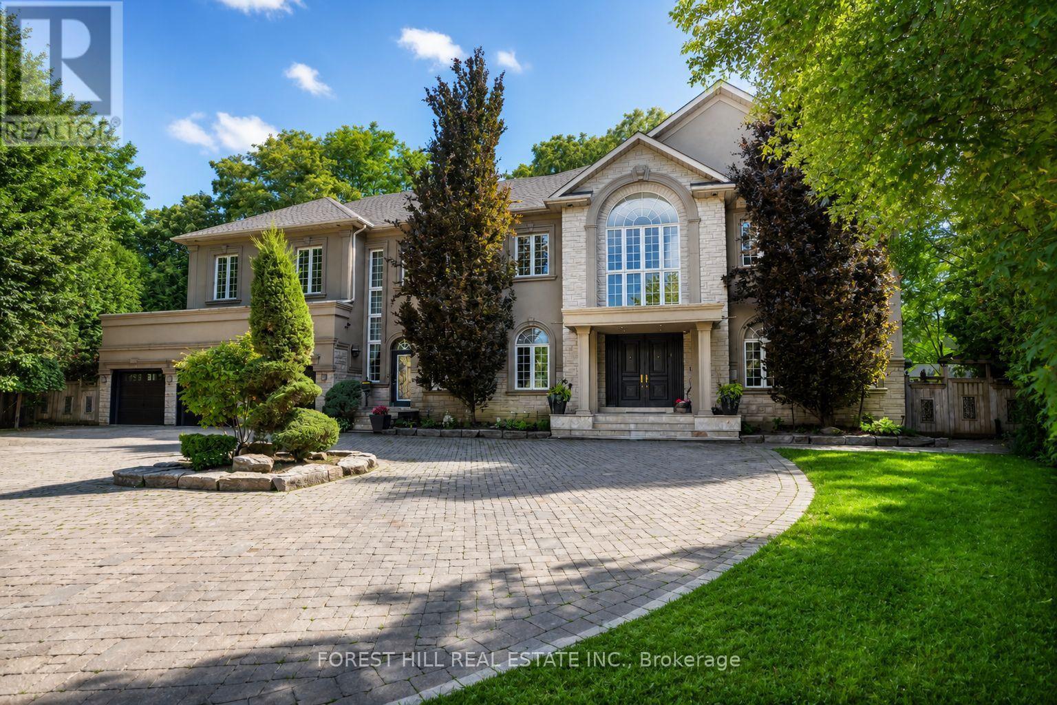 161 Renaissance Court, Vaughan, Ontario  L4J 7W4 - Photo 2 - N12929192