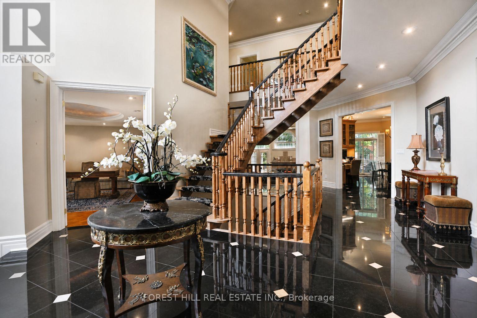 161 Renaissance Court, Vaughan, Ontario  L4J 7W4 - Photo 5 - N12929192