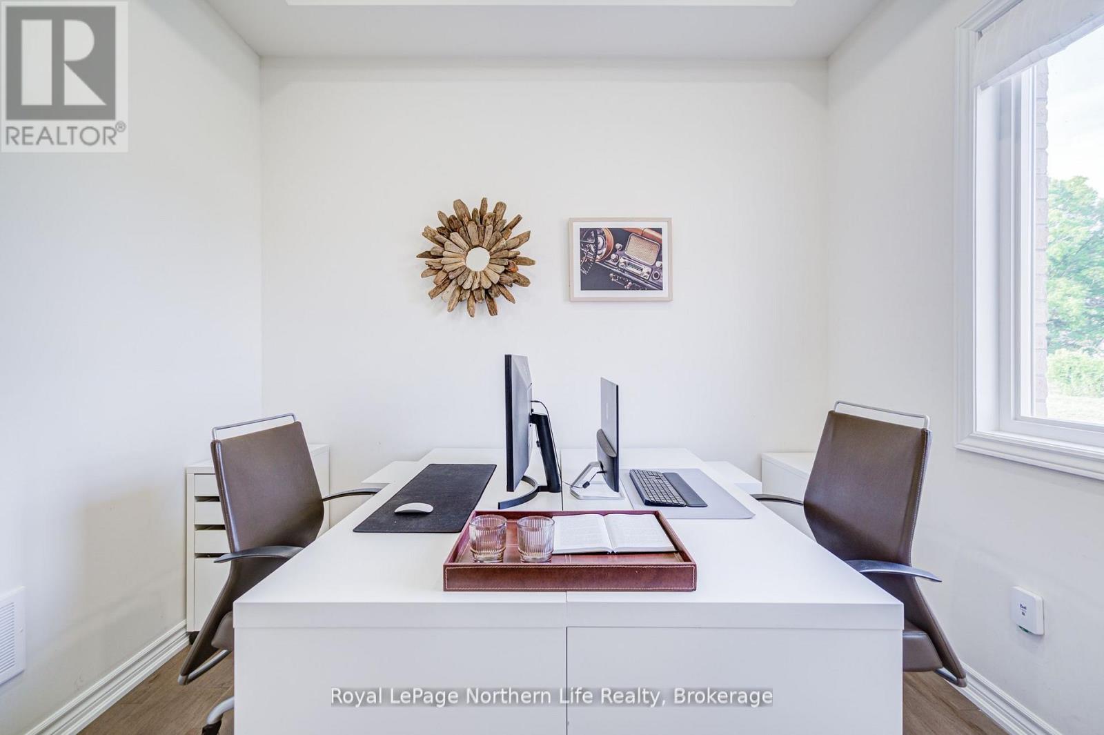 259 Danny Wheeler Boulevard, Georgina, Ontario  L4P 0J9 - Photo 10 - N13550536