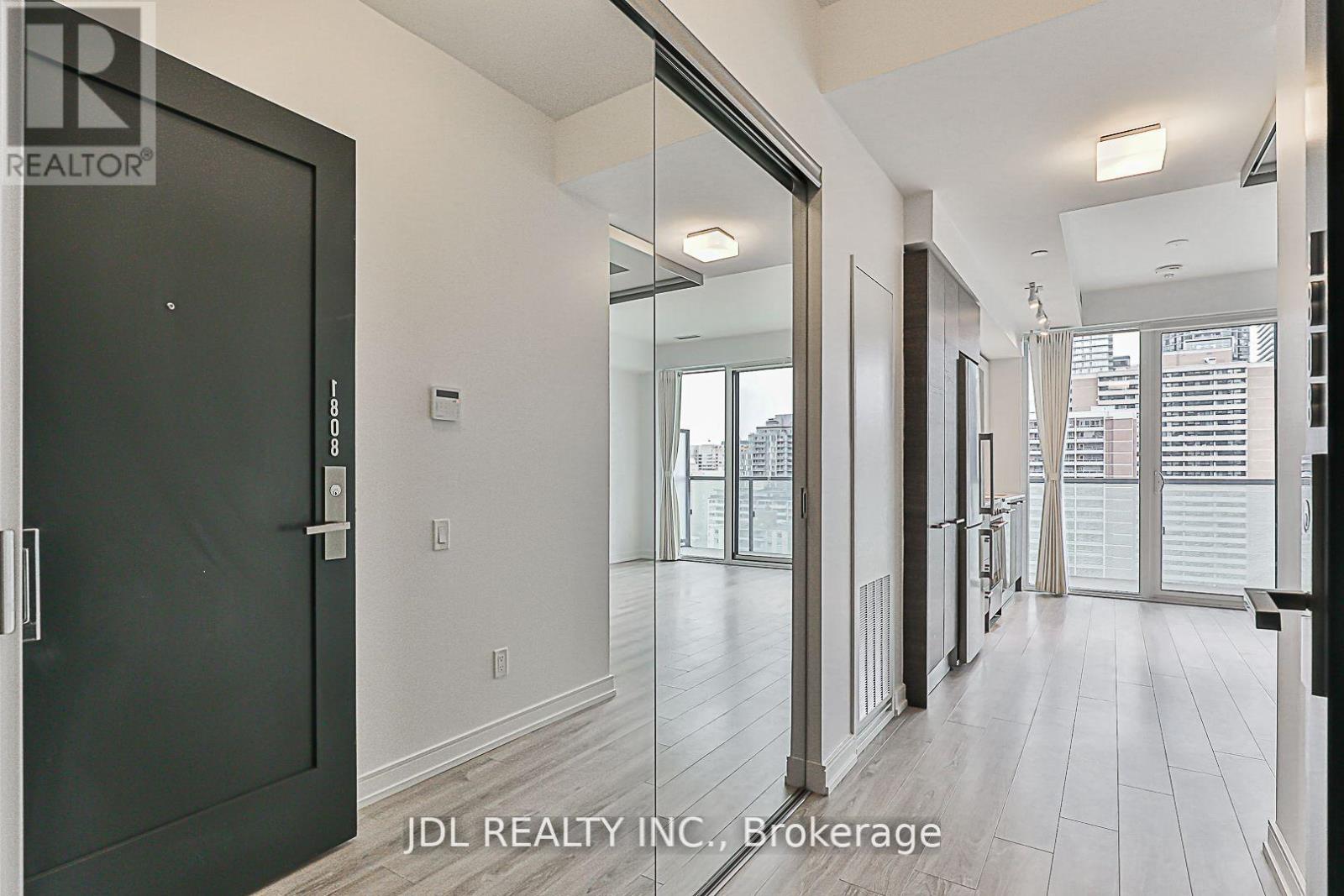 1808 - 28 Wellesley Street E, Toronto, Ontario  M4Y 0C4 - Photo 3 - C13550404