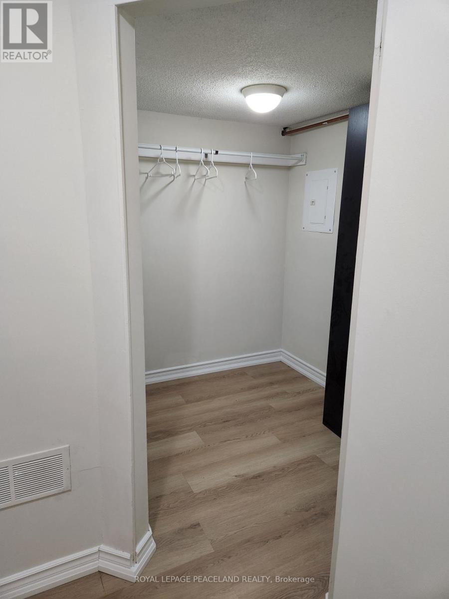 1 - 558 Spadina Crescent, Toronto, Ontario  M5S 2J9 - Photo 12 - C13550434