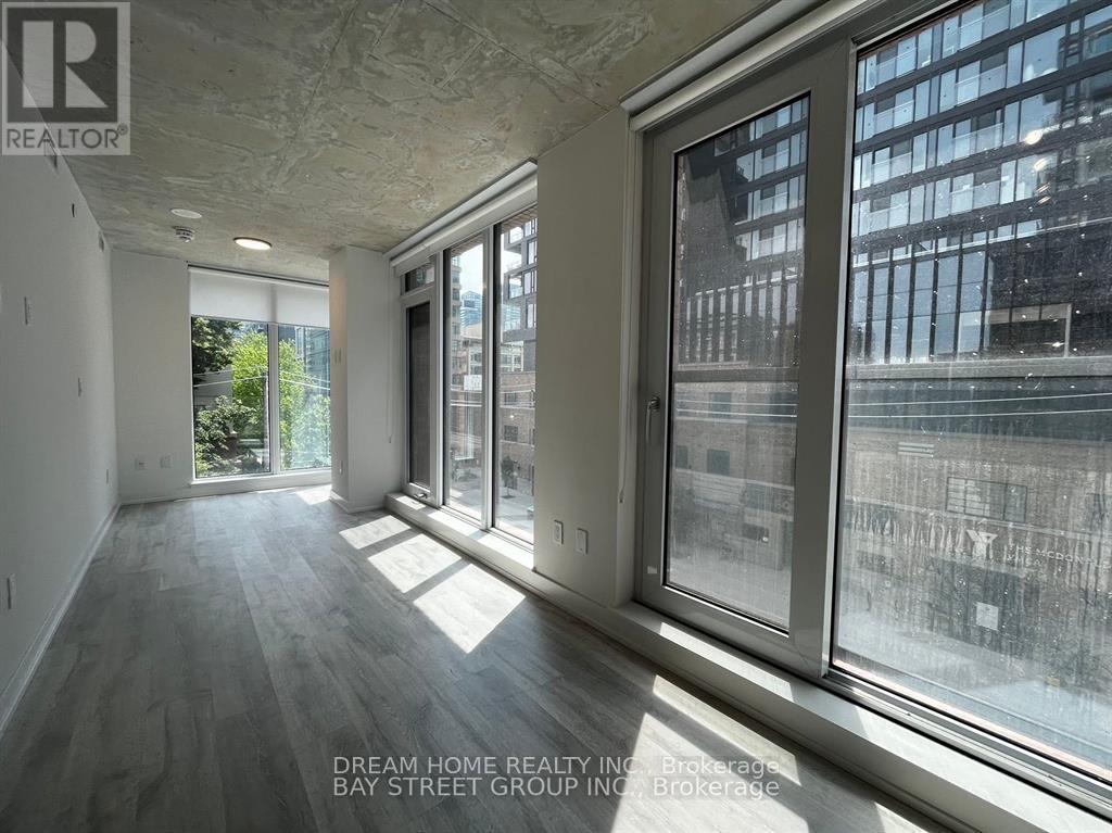 305 - 2 Augustra Avenue, Toronto, Ontario  M5V 0T3 - Photo 5 - C13550448