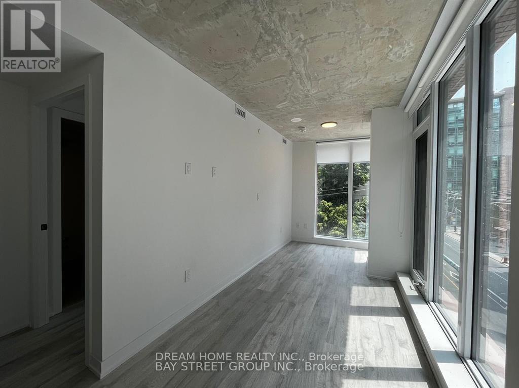 305 - 2 Augustra Avenue, Toronto, Ontario  M5V 0T3 - Photo 6 - C13550448