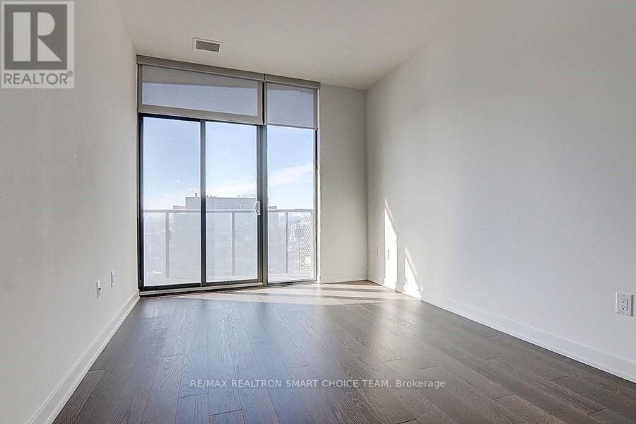 2506 - 11 Wellesley Street W, Toronto, Ontario  M4Y 0G4 - Photo 10 - C13550516