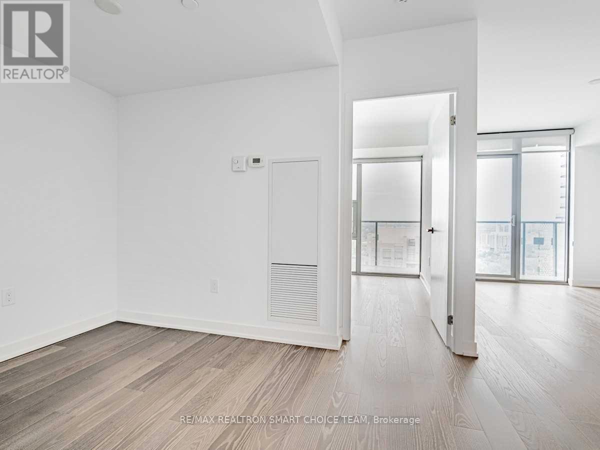2506 - 11 Wellesley Street W, Toronto, Ontario  M4Y 0G4 - Photo 12 - C13550516