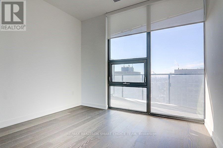 2506 - 11 Wellesley Street W, Toronto, Ontario  M4Y 0G4 - Photo 14 - C13550516