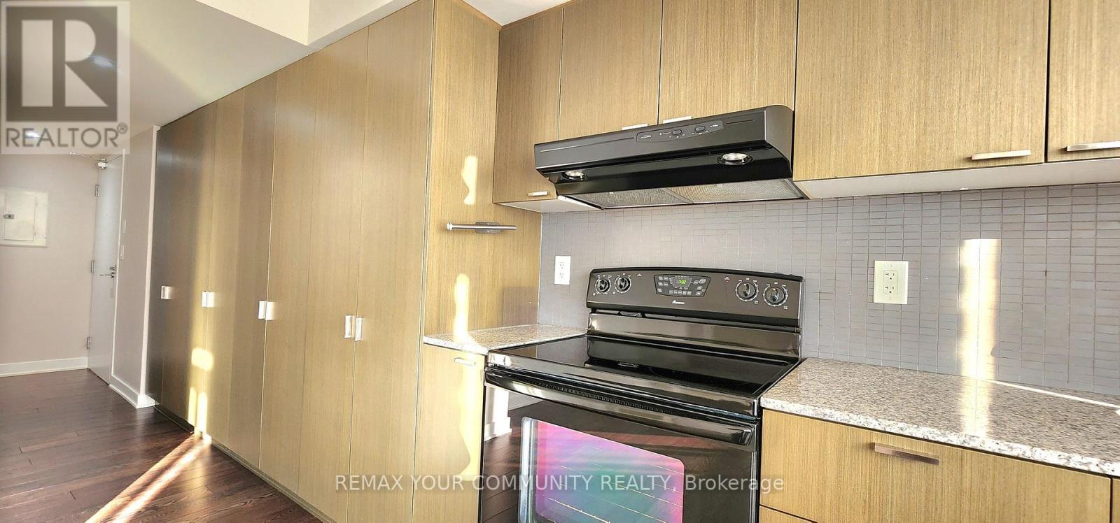 1704 - 110 Charles Street E, Toronto, Ontario  M4Y 1T5 - Photo 11 - C13550542