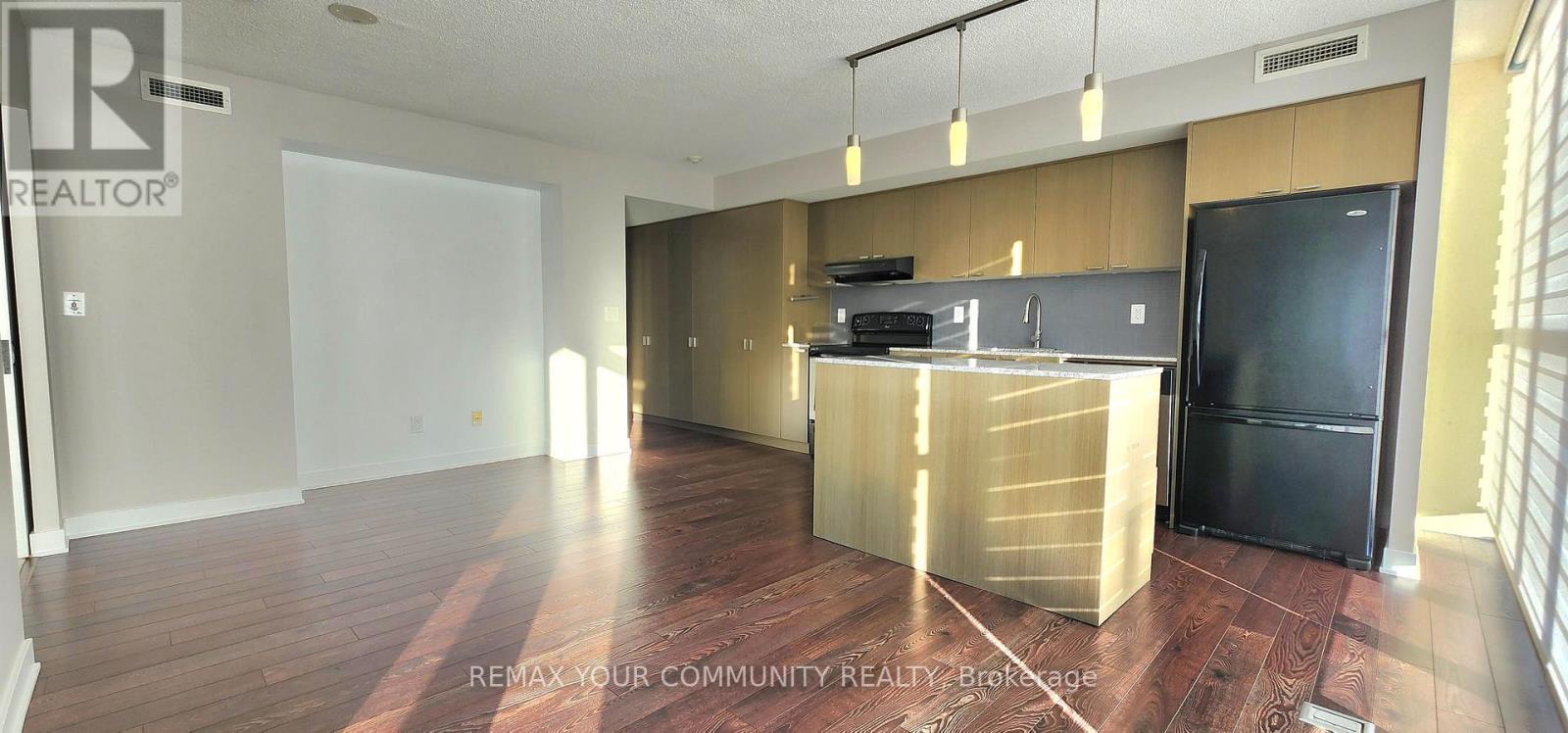 1704 - 110 Charles Street E, Toronto, Ontario  M4Y 1T5 - Photo 8 - C13550542