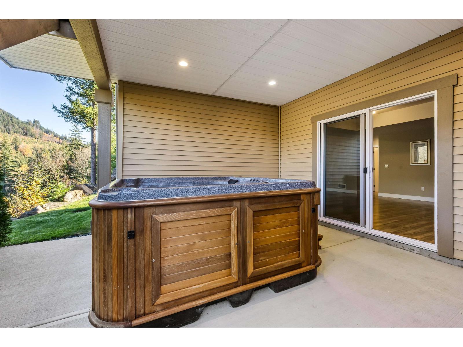 4 1911 Woodside Boulevard, Mt Woodside, Agassiz, British Columbia  V0M 1A1 - Photo 37 - R3145093