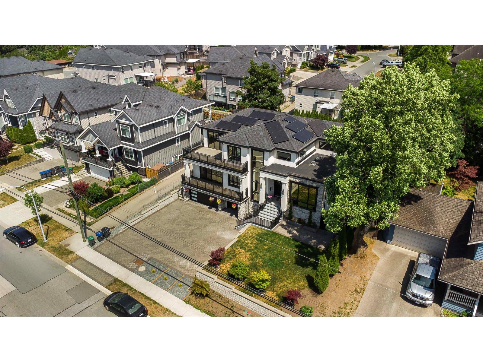 6052 181a Street, Surrey, British Columbia  V3S 4M2 - Photo 4 - R3145043