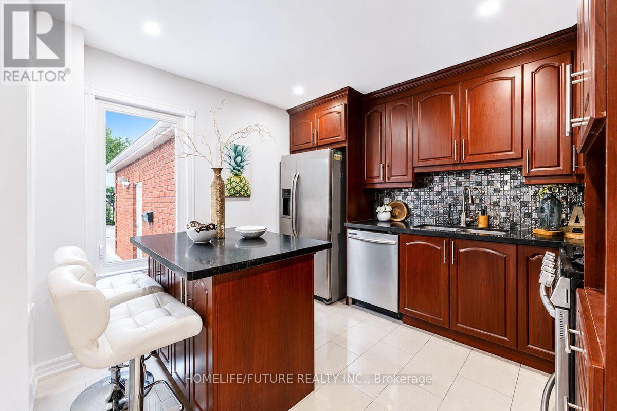 42 Marsdale Crescent, Toronto, Ontario  M1X 1G6 - Photo 10 - E13550342