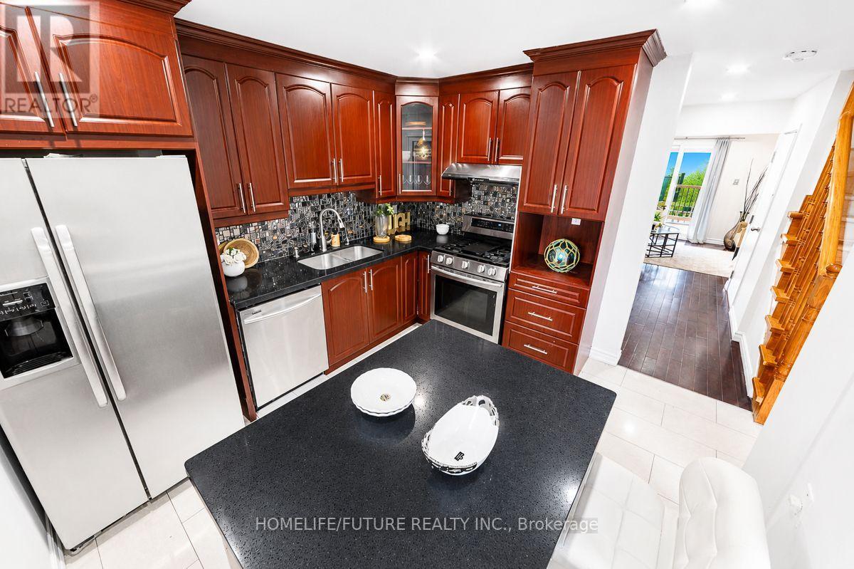 42 Marsdale Crescent, Toronto, Ontario  M1X 1G6 - Photo 12 - E13550342