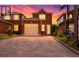 42 MARSDALE CRESCENT, Toronto, Ontario