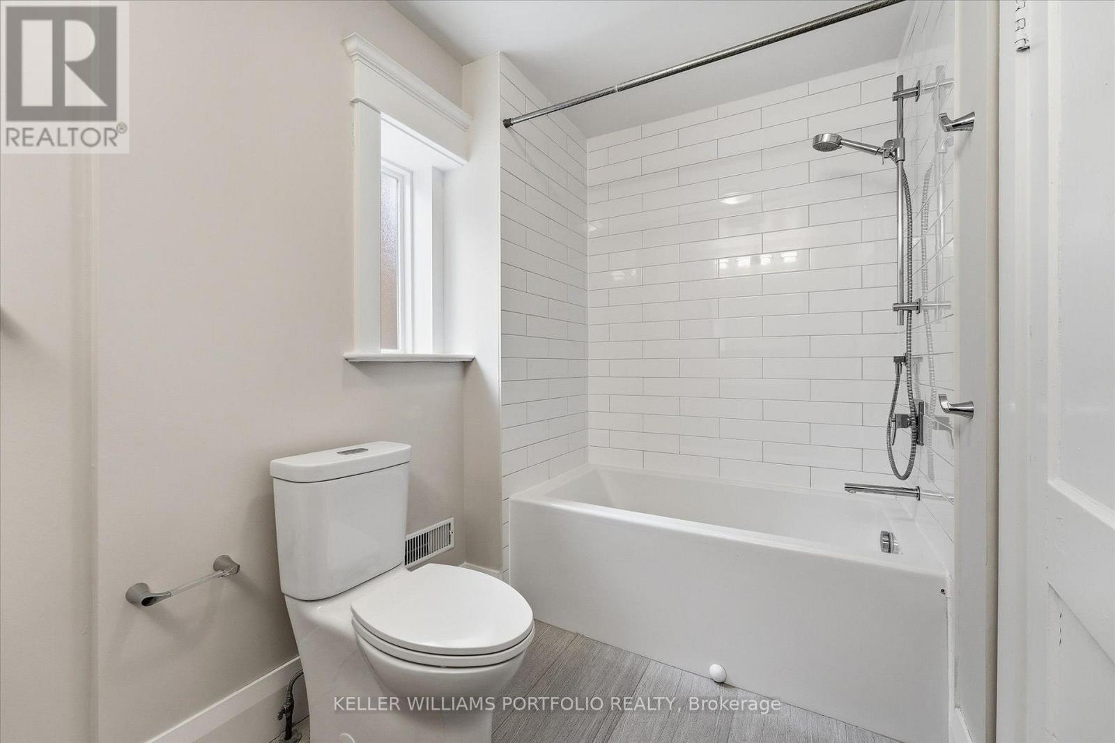 289 Wolverleigh Boulevard, Toronto, Ontario  M4C 1S3 - Photo 31 - E13550522