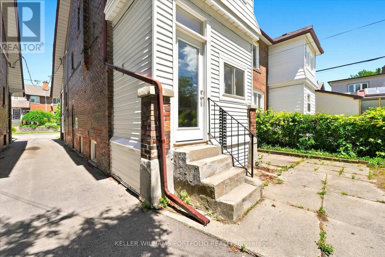 289 Wolverleigh Boulevard, Toronto, Ontario  M4C 1S3 - Photo 45 - E13550522