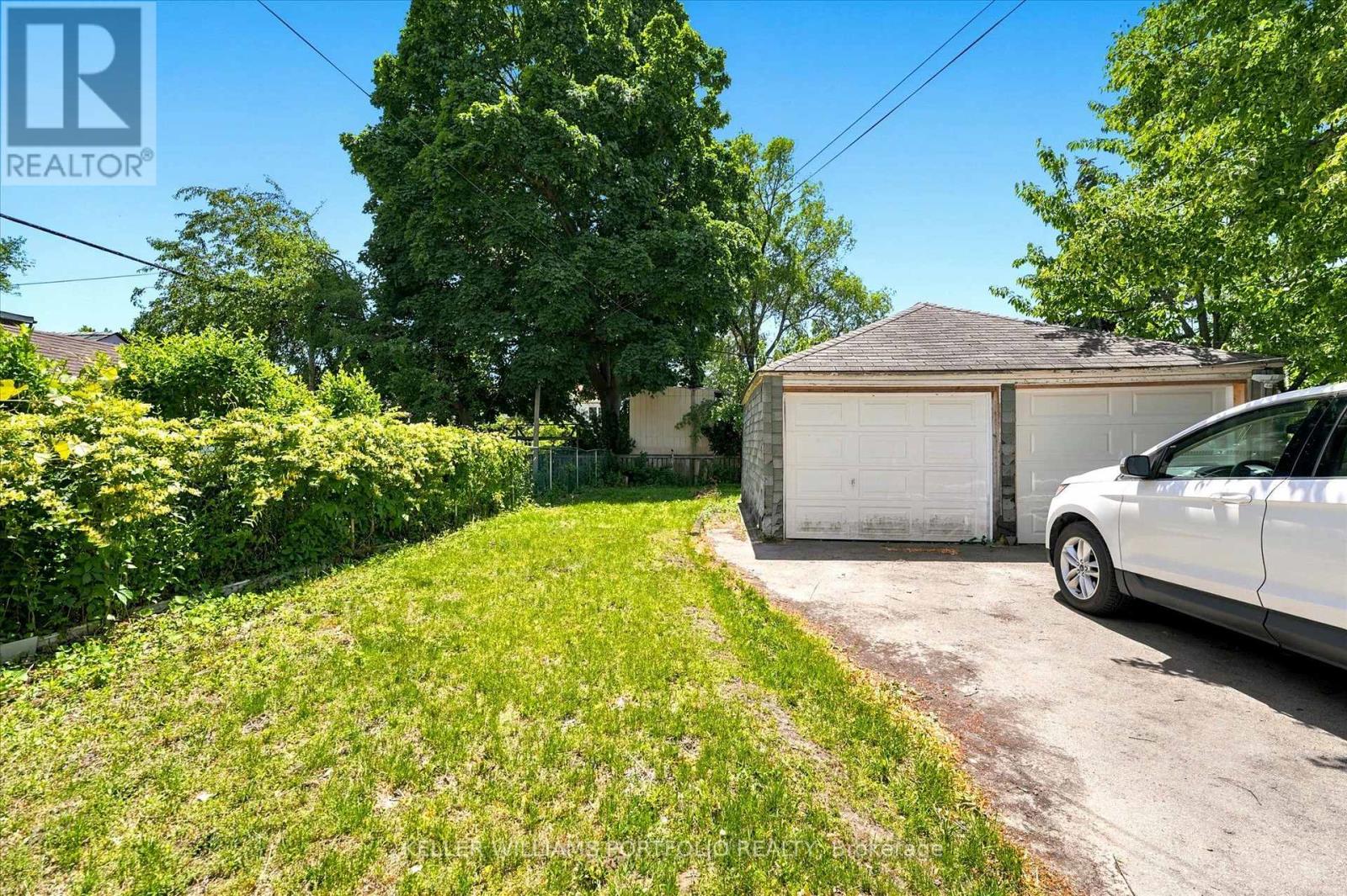 289 Wolverleigh Boulevard, Toronto, Ontario  M4C 1S3 - Photo 47 - E13550522