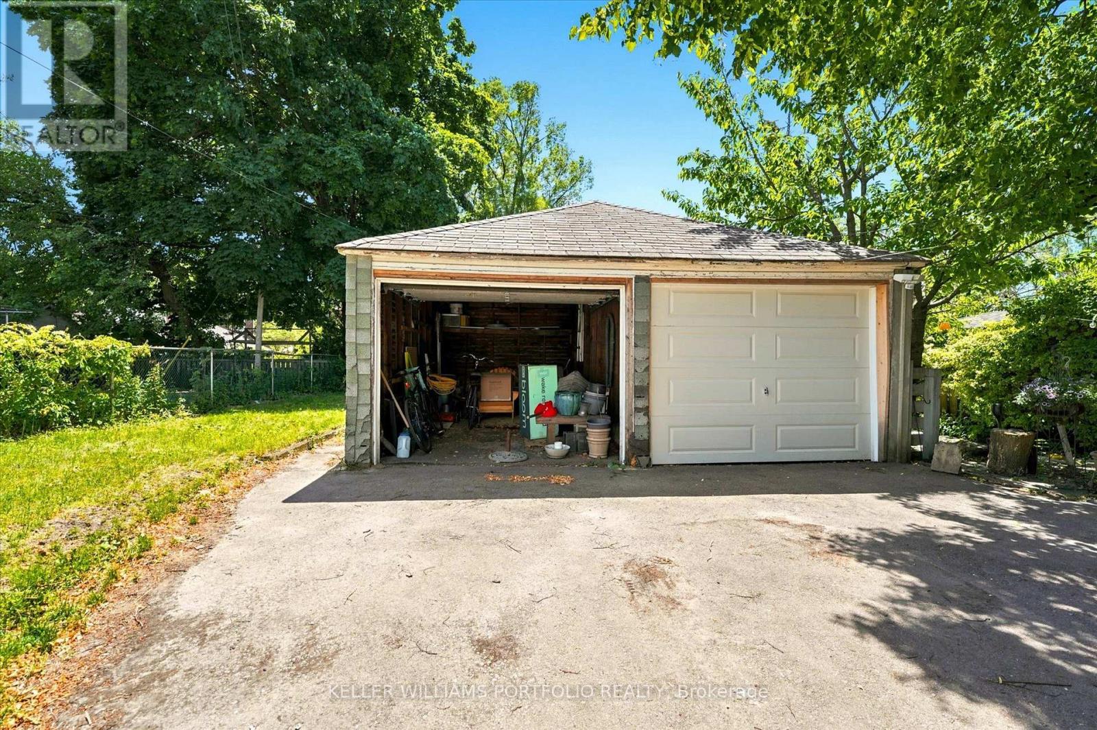 289 Wolverleigh Boulevard, Toronto, Ontario  M4C 1S3 - Photo 50 - E13550522