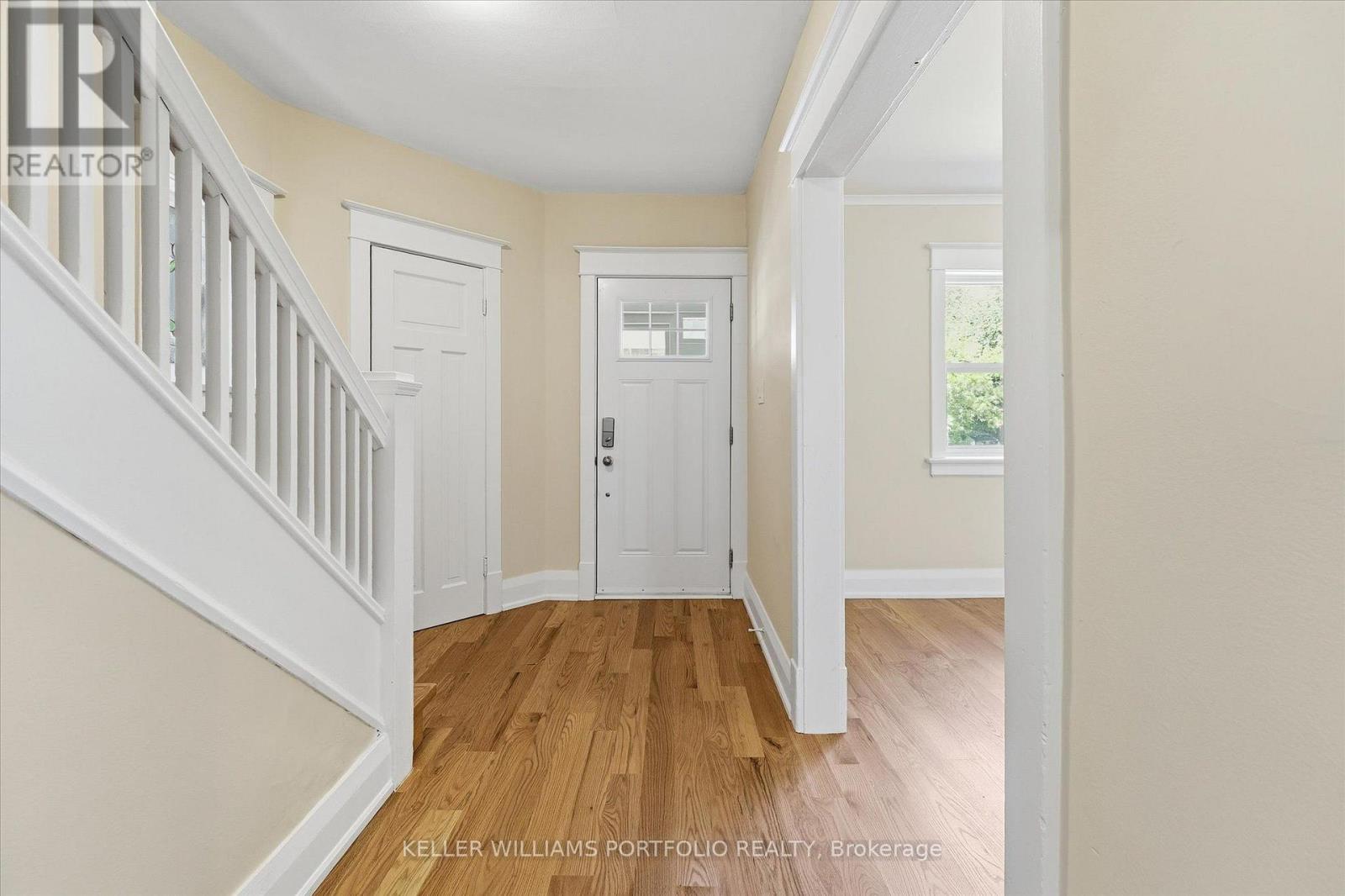 289 Wolverleigh Boulevard, Toronto, Ontario  M4C 1S3 - Photo 6 - E13550522