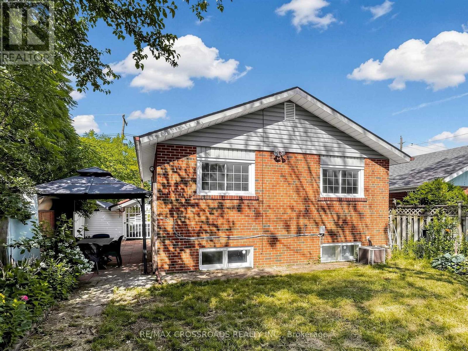29 Orton Park Road, Toronto, Ontario  M1G 3G2 - Photo 44 - E13550614