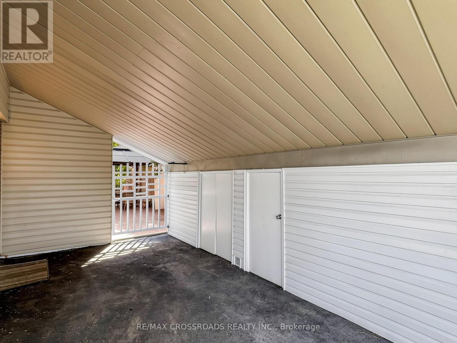 29 Orton Park Road, Toronto, Ontario  M1G 3G2 - Photo 7 - E13550614