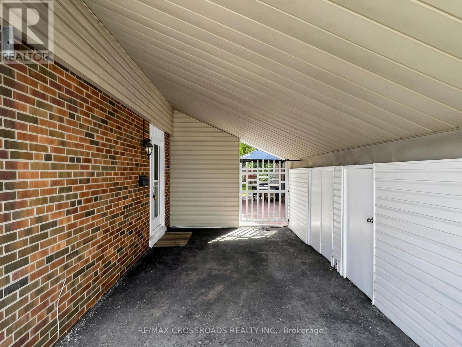 29 Orton Park Road, Toronto, Ontario  M1G 3G2 - Photo 8 - E13550614