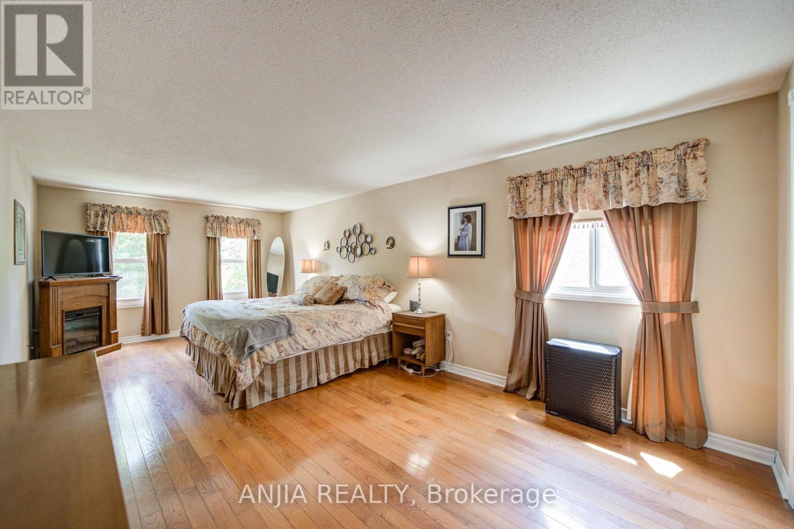 54 Meyer Circle, Markham, Ontario  L3P 4C4 - Photo 16 - N13550526