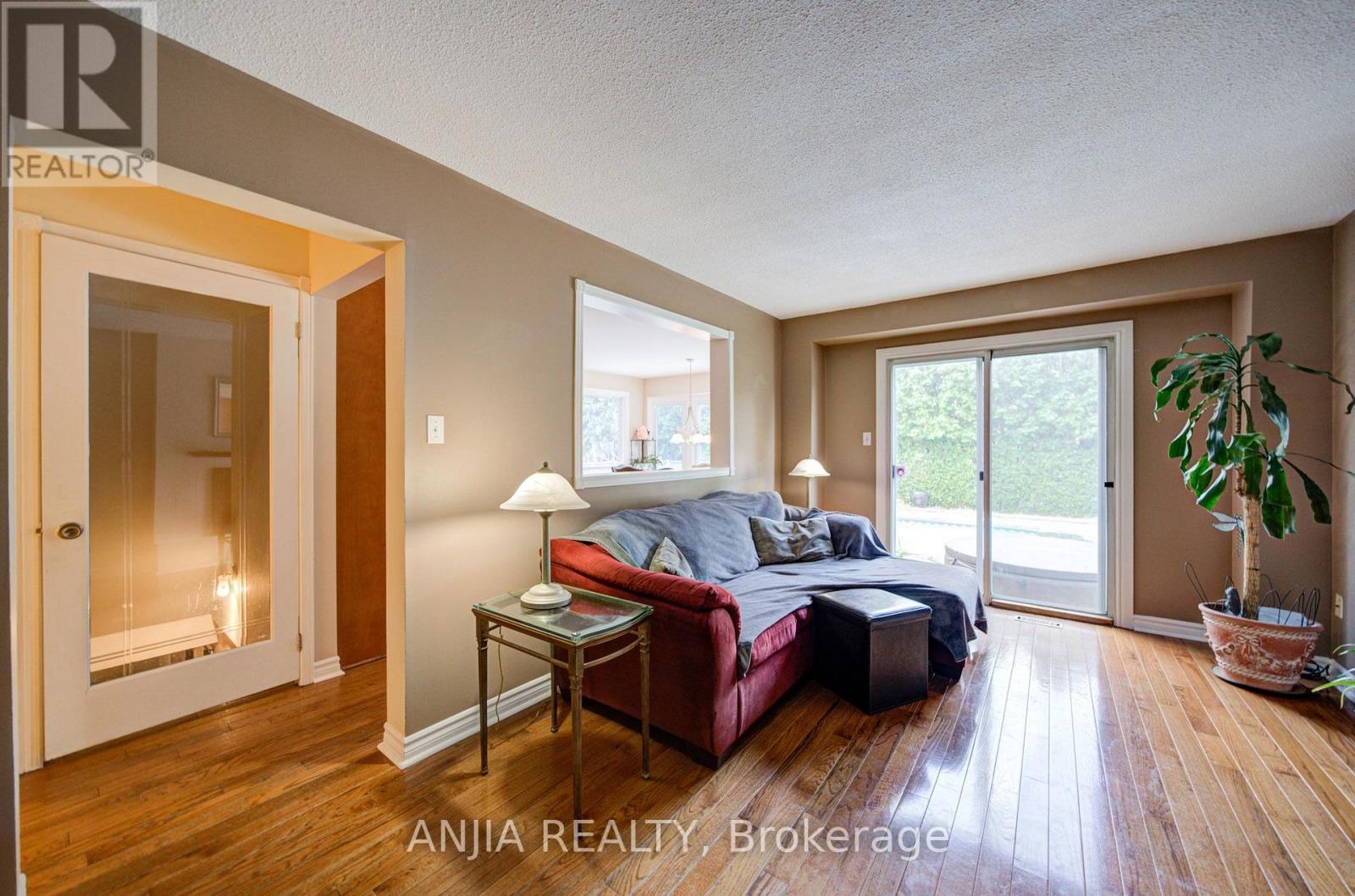 54 Meyer Circle, Markham, Ontario  L3P 4C4 - Photo 6 - N13550526