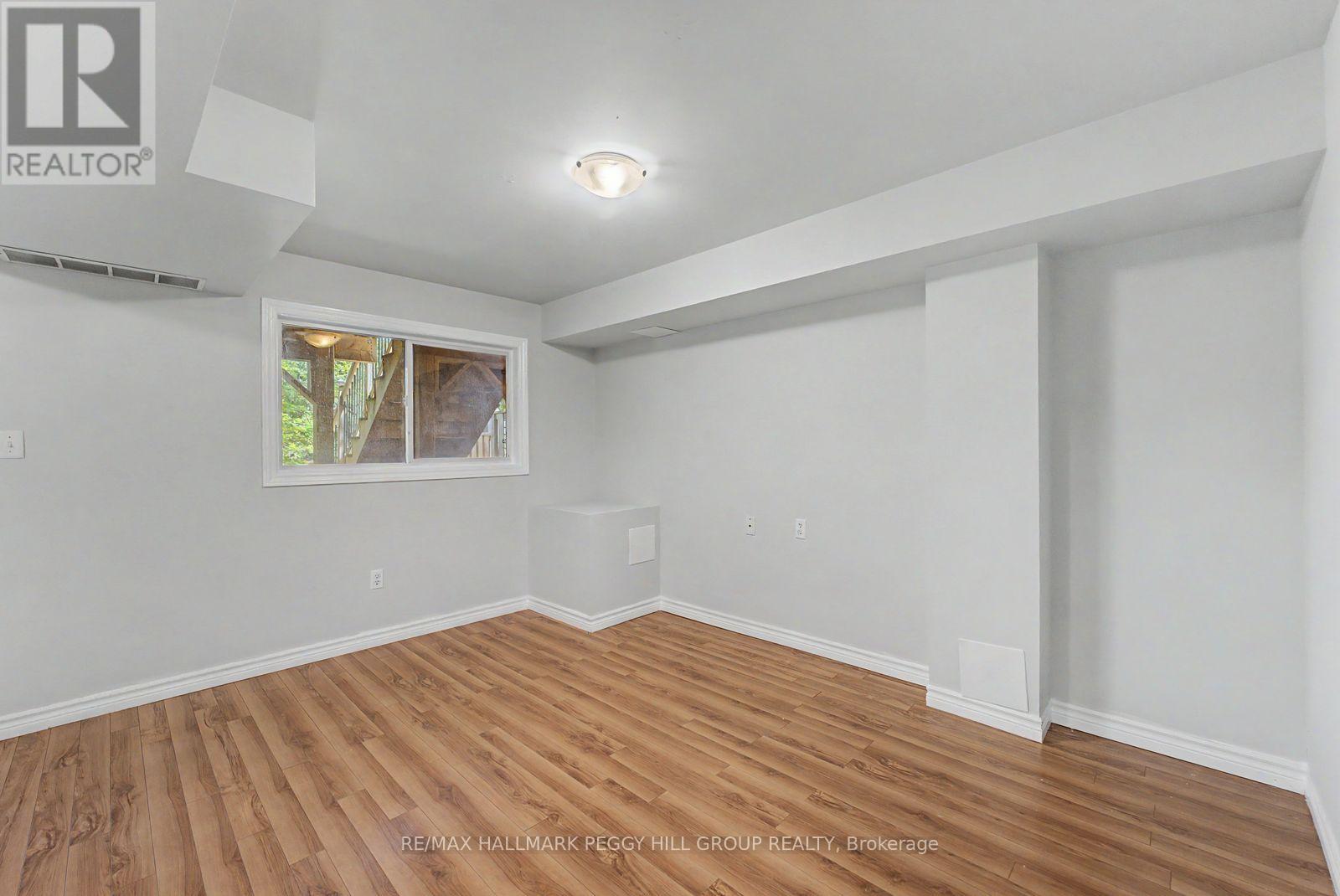 59 - Lower - 175 Stanley Street, Barrie, Ontario  L4M 0G2 - Photo 3 - S13550346
