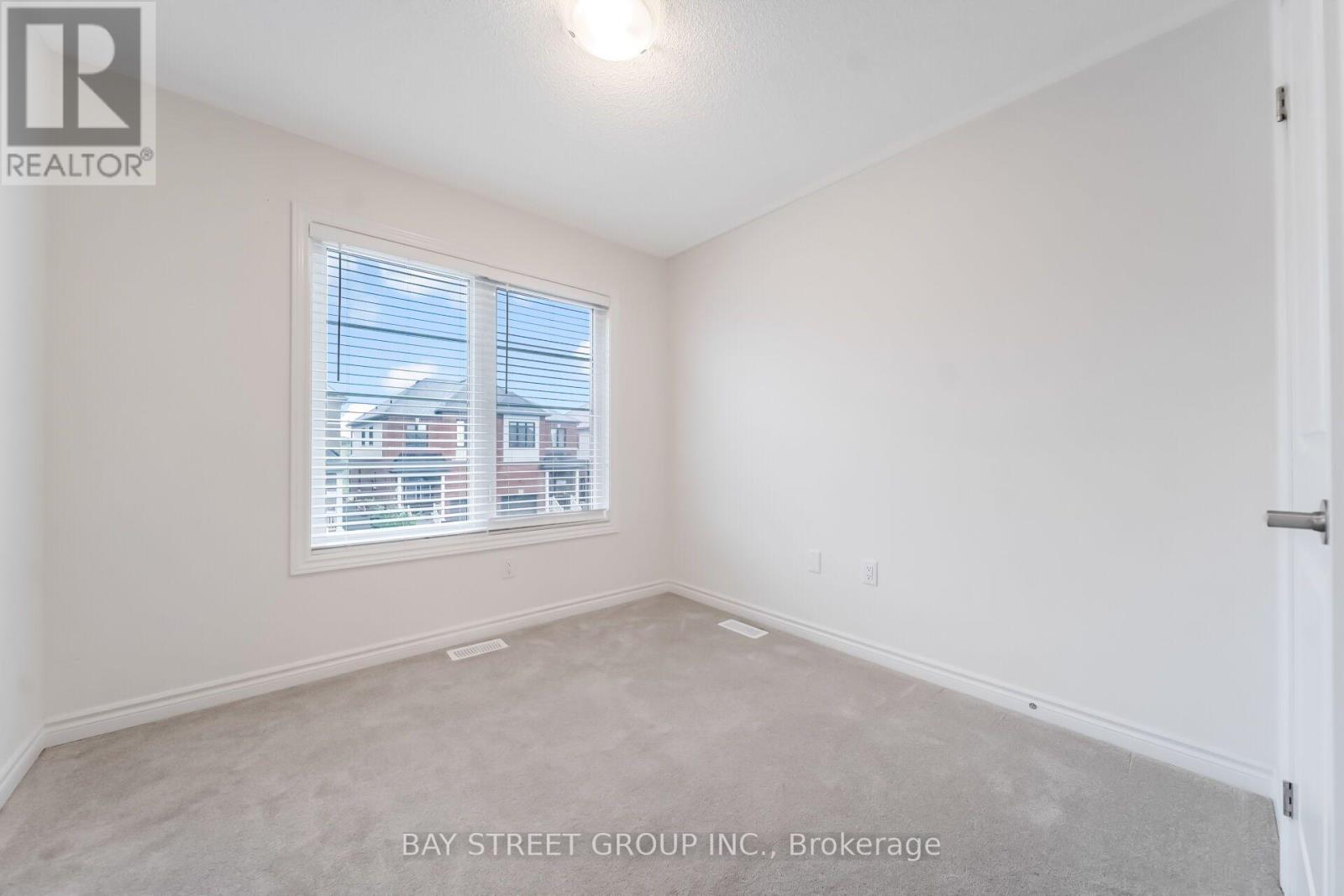 89 Phoenix Boulevard, Barrie, Ontario  L9S 2Z5 - Photo 21 - S13550432