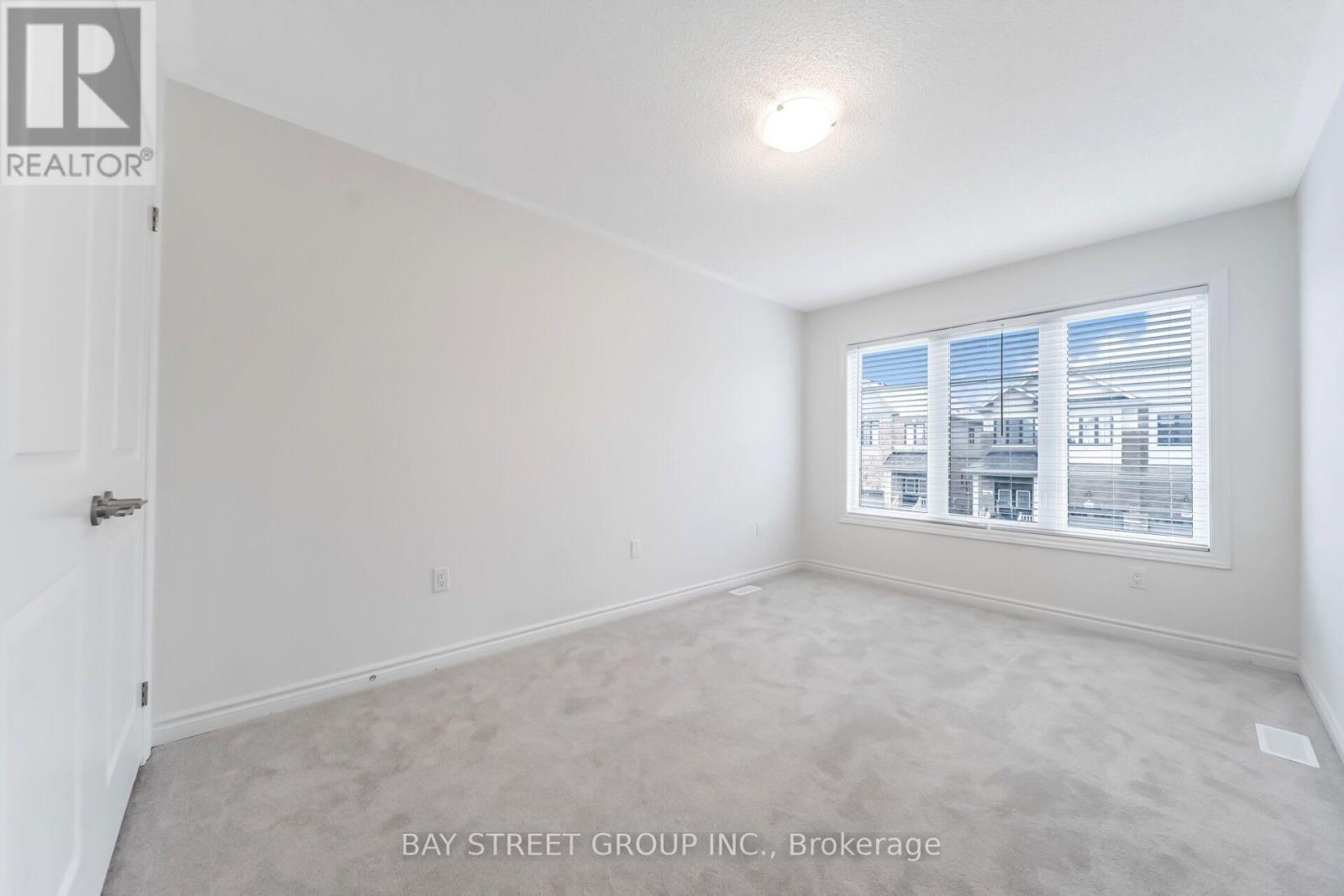 89 Phoenix Boulevard, Barrie, Ontario  L9S 2Z5 - Photo 23 - S13550432