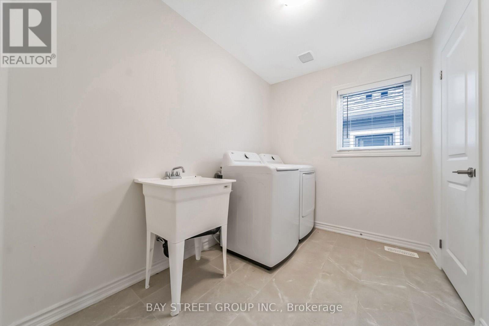 89 Phoenix Boulevard, Barrie, Ontario  L9S 2Z5 - Photo 27 - S13550432