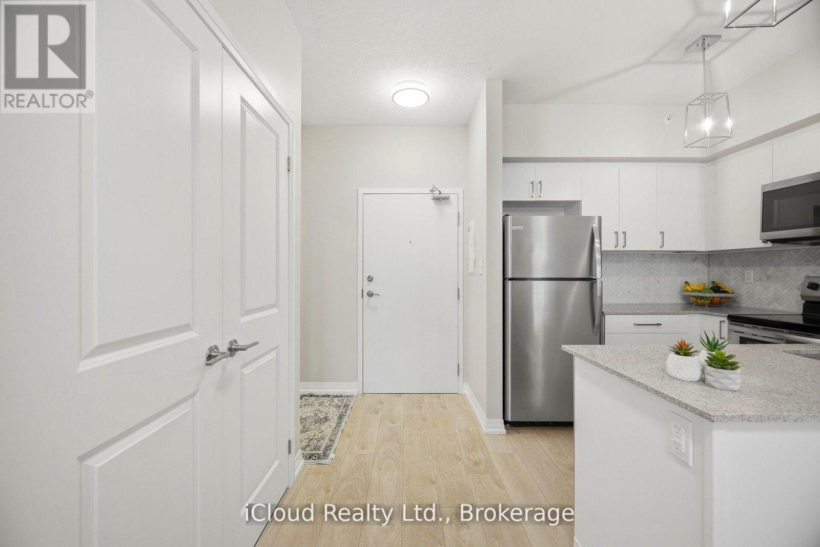 208 - 295 Cundles Road E, Barrie (Alliance), Ontario  L4M 0K8 - Photo 12 - S13550580