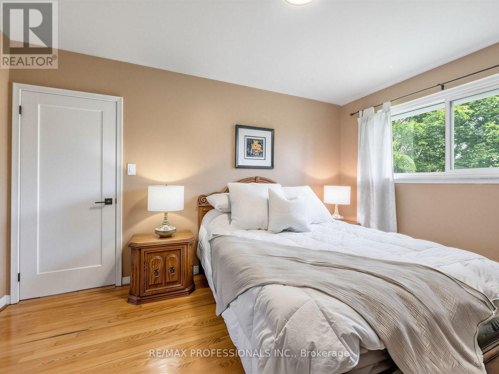 793 Netherton Crescent, Mississauga, Ontario  L4Y 2M5 - Photo 14 - W13550396