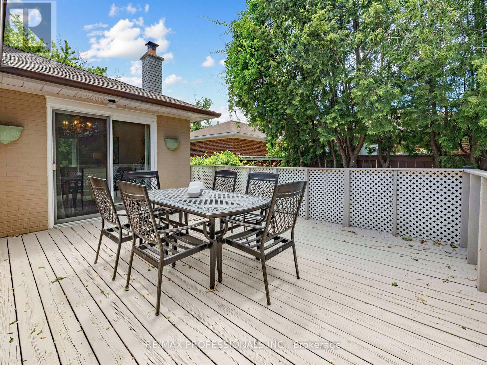 793 Netherton Crescent, Mississauga, Ontario  L4Y 2M5 - Photo 9 - W13550396