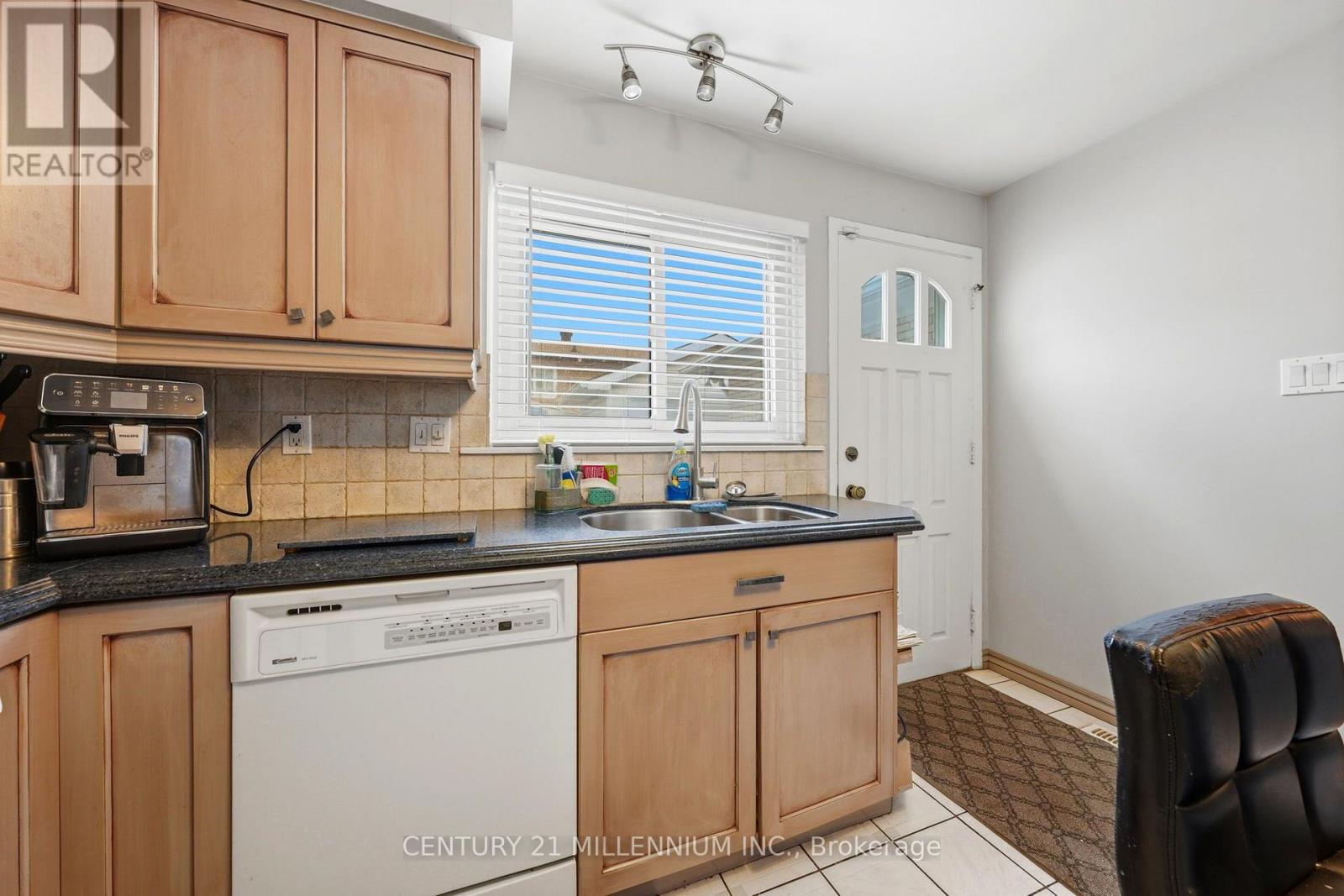 683 Balmoral Drive, Brampton, Ontario  L6T 1W8 - Photo 18 - W13550544
