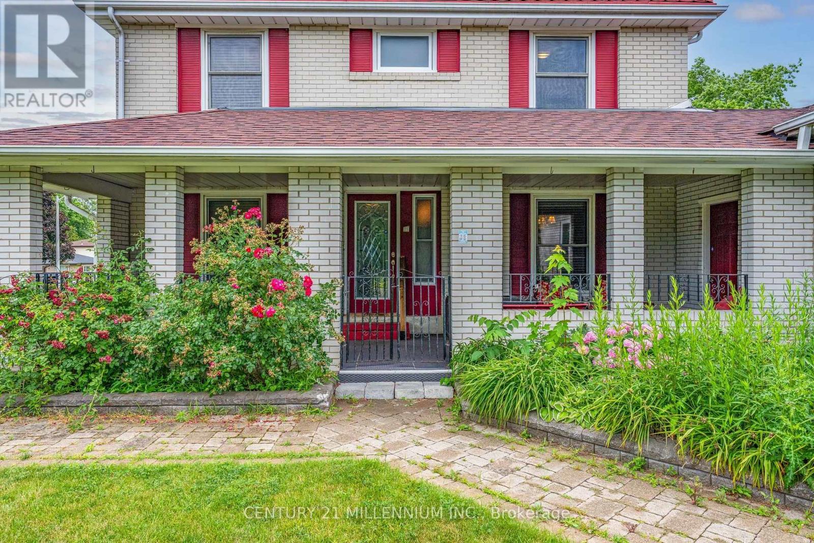 683 Balmoral Drive, Brampton, Ontario  L6T 1W8 - Photo 4 - W13550544