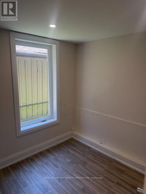 Room B - 2100 Old Lakeshore Road, Burlington, Ontario  L7R 1C8 - Photo 10 - W13550554