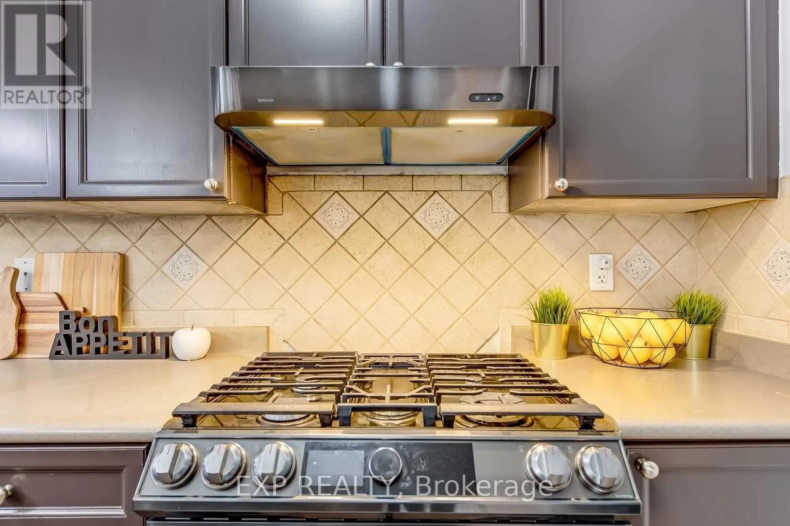 3905 Quiet Creek Drive, Mississauga, Ontario  L5M 8B5 - Photo 11 - W13550560