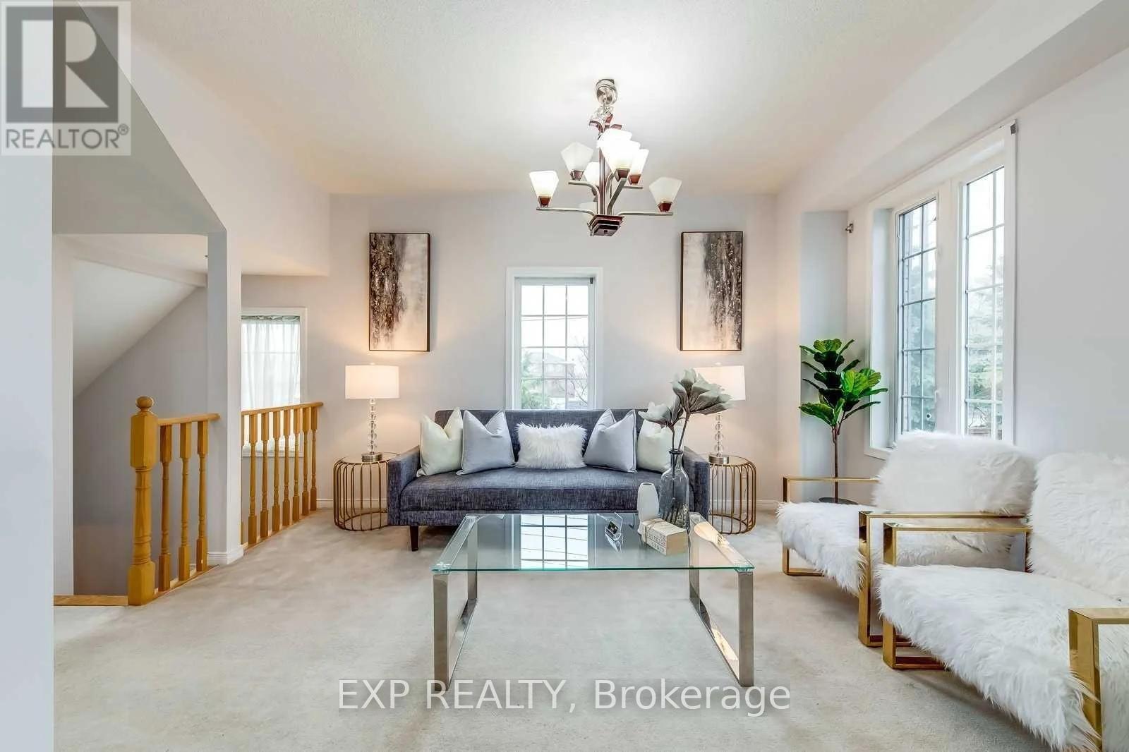 3905 Quiet Creek Drive, Mississauga, Ontario  L5M 8B5 - Photo 12 - W13550560