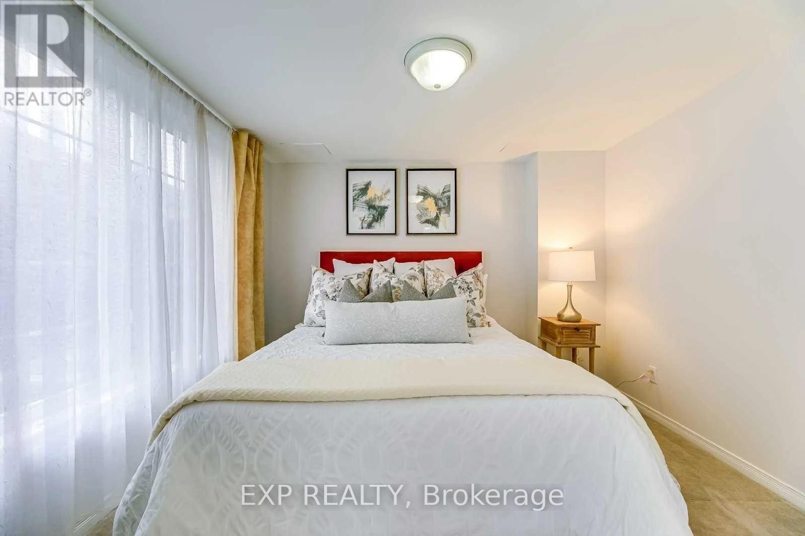 3905 Quiet Creek Drive, Mississauga, Ontario  L5M 8B5 - Photo 24 - W13550560
