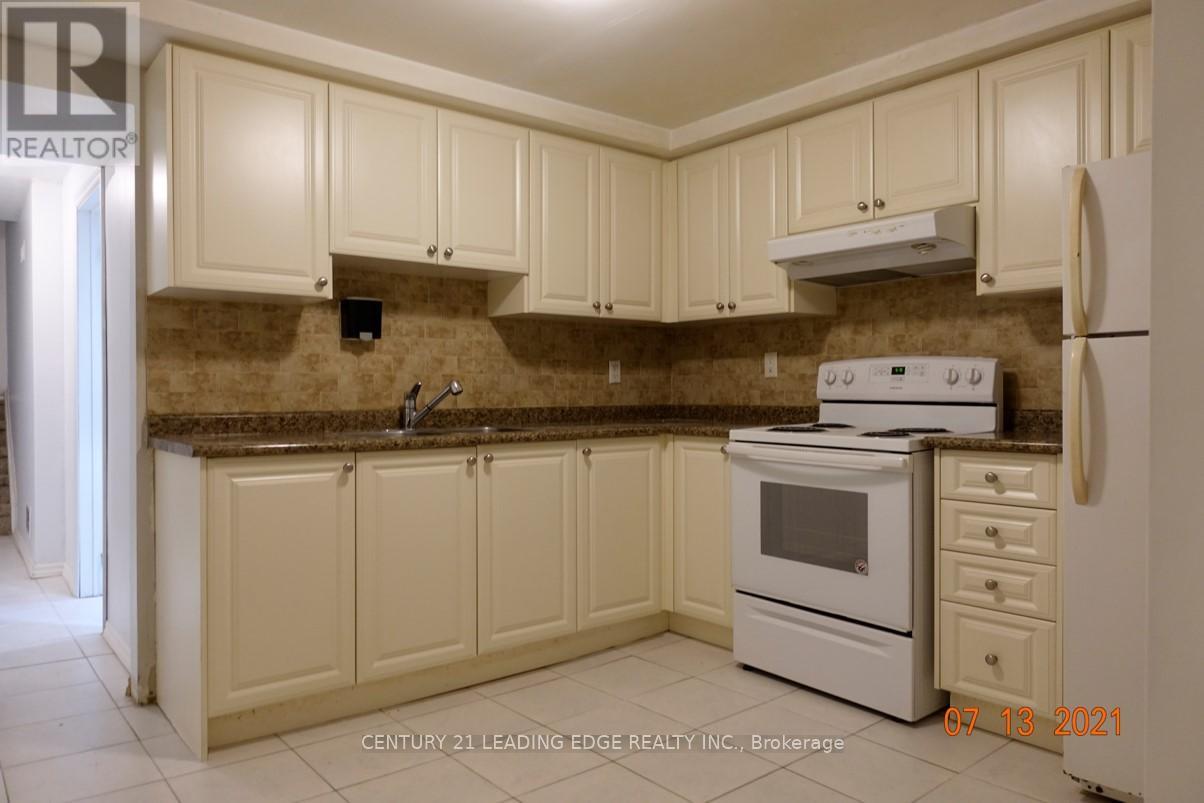 54 Aurora Place, Brampton, Ontario  L6Z 2A8 - Photo 17 - W13550574