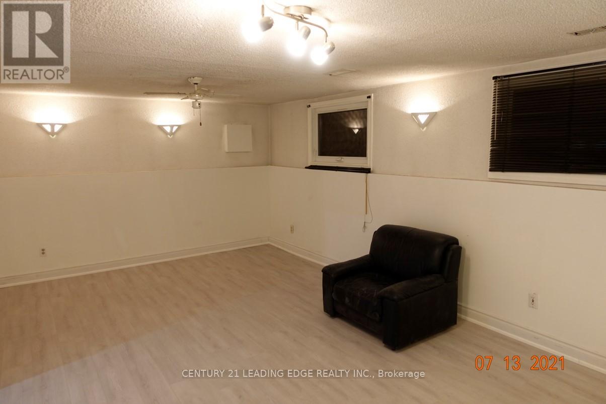 54 Aurora Place, Brampton, Ontario  L6Z 2A8 - Photo 18 - W13550574