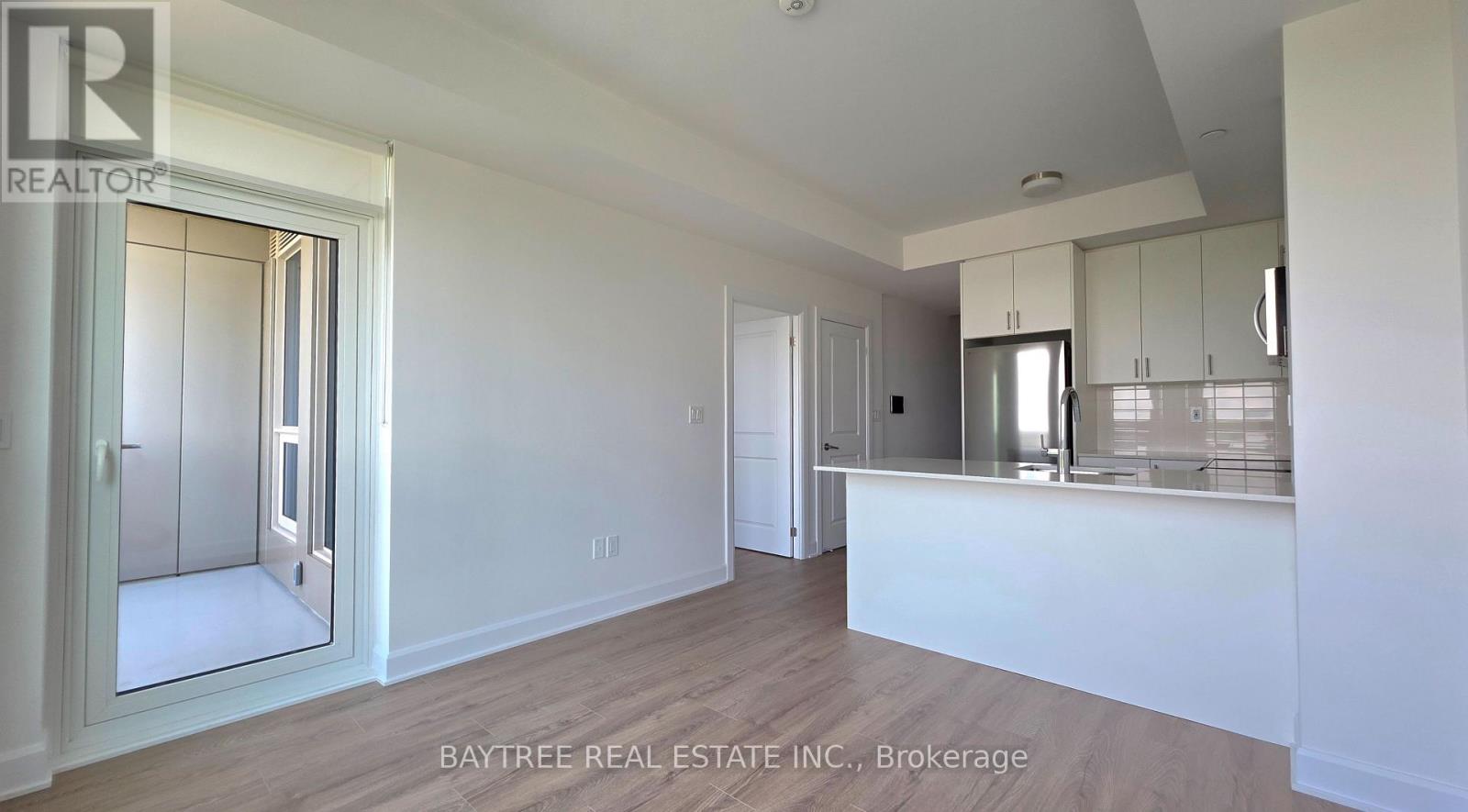 1406 - 3240 William Coltson Avenue, Oakville, Ontario  L6H 8C8 - Photo 4 - W13550604