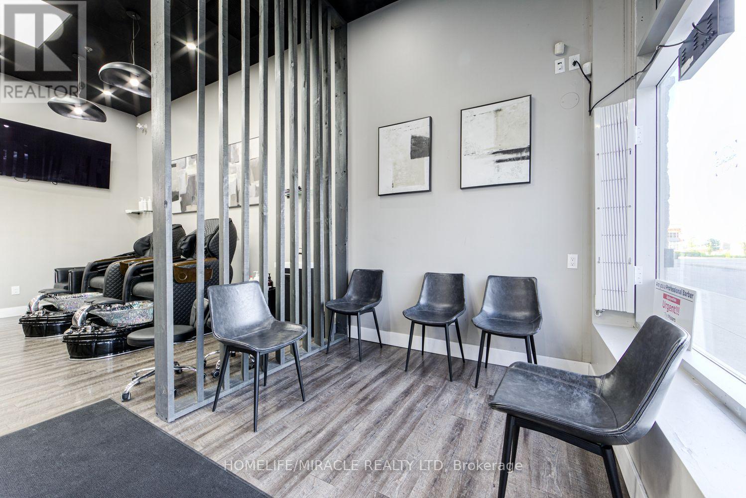 53 - 80 Maritime Ontario Boulevard, Brampton, Ontario  L6S 0E7 - Photo 4 - W13548284