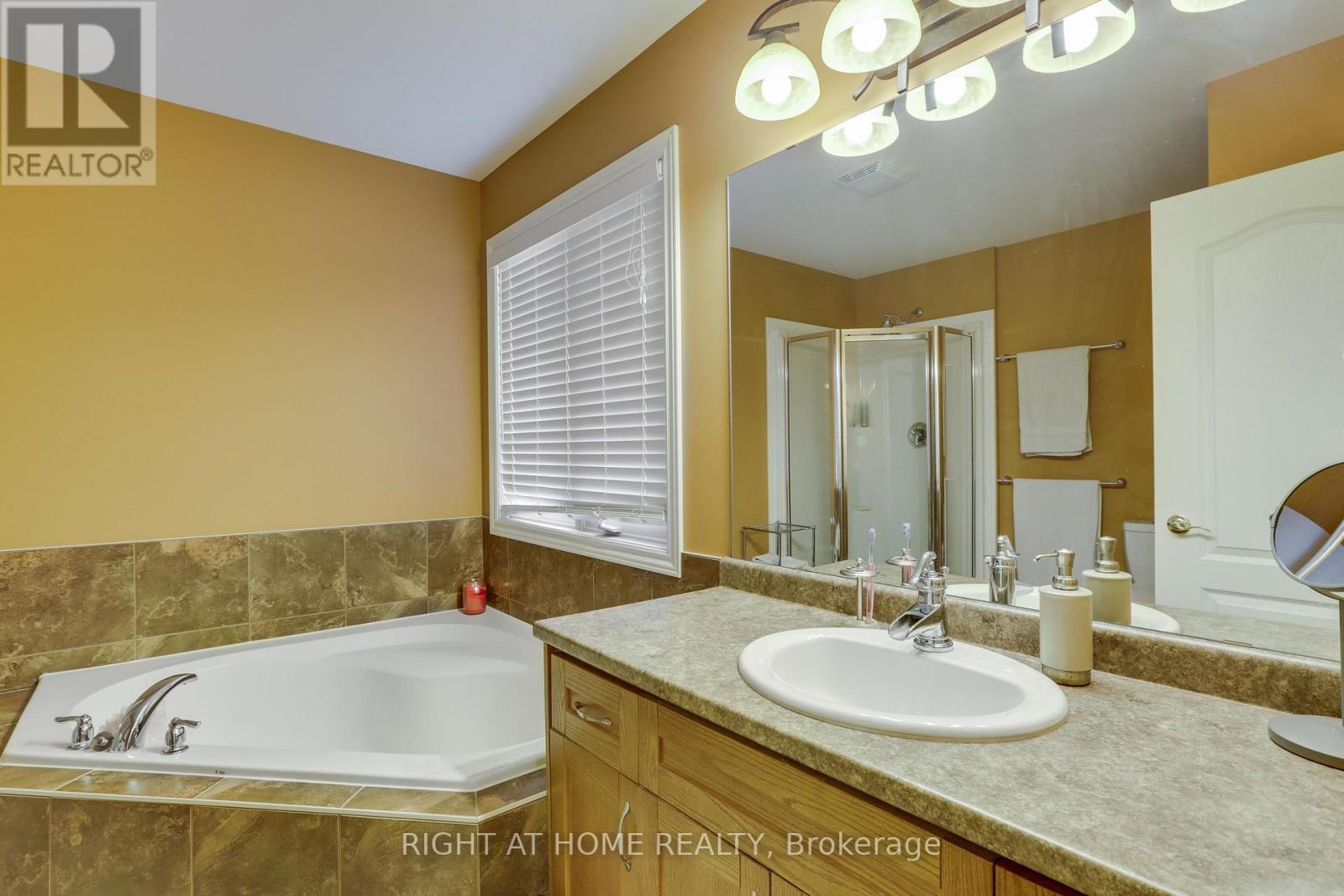 1276 Shore Road, London South, Ontario  N6K 4Z7 - Photo 18 - X13550504