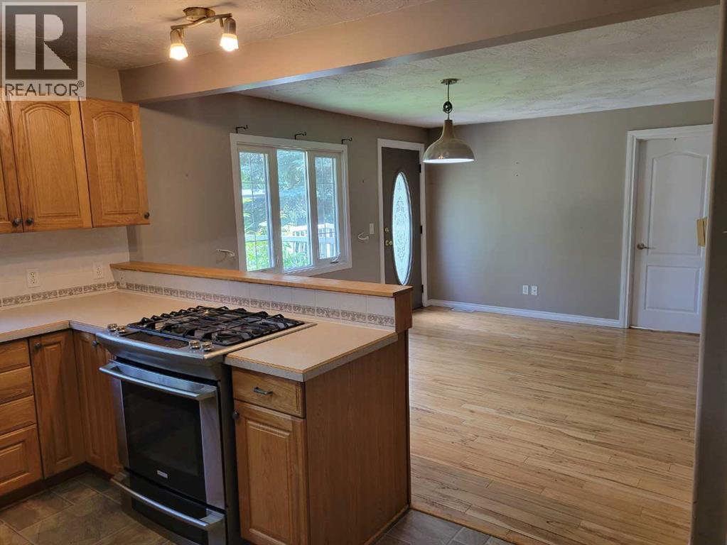 108 2 Avenue W, Alliance, Alberta  T0B 0A0 - Photo 3 - A2326689
