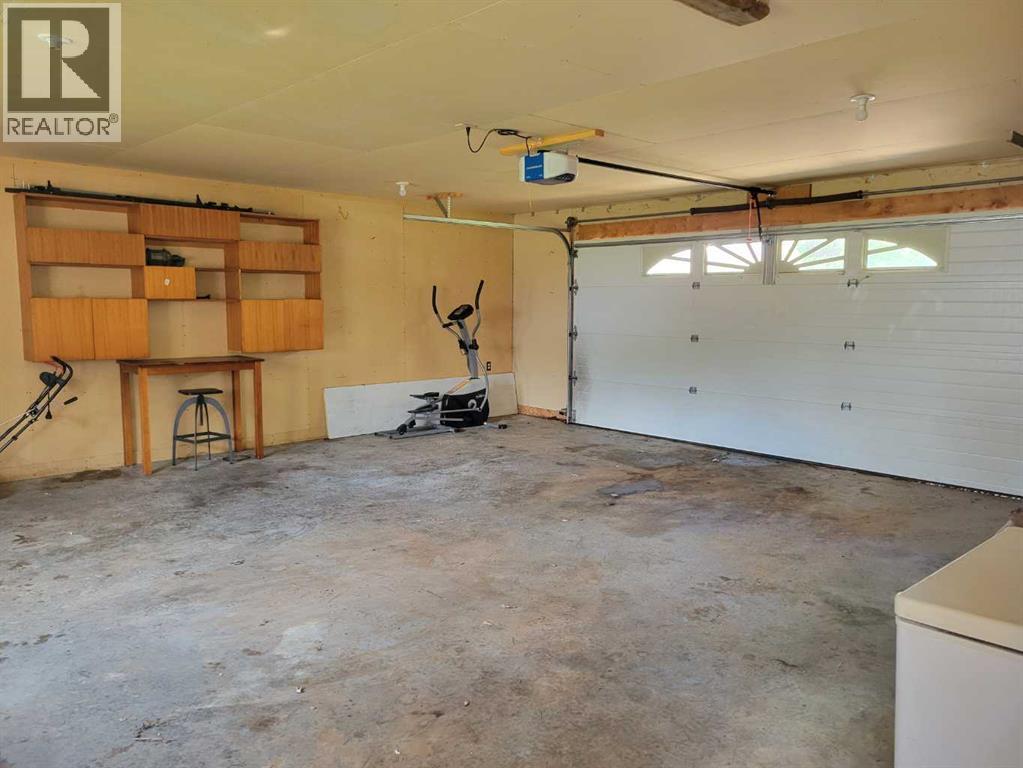 108 2 Avenue W, Alliance, Alberta  T0B 0A0 - Photo 40 - A2326689