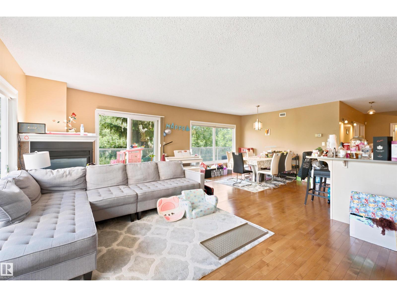 #305 11111 82 AV NW, Edmonton, Alberta